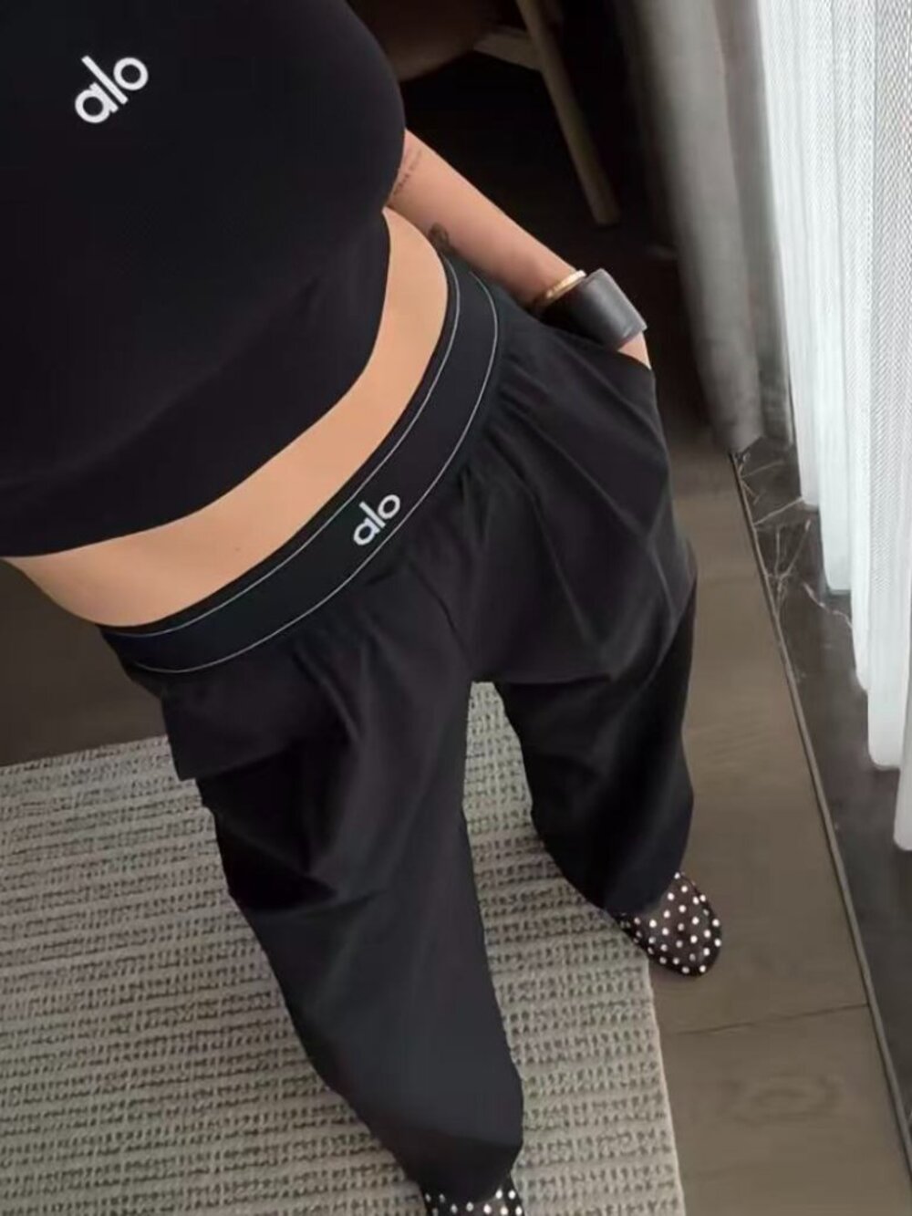 Brand new ALO Yoga Suit Trouser Black 🤗💛 (Regular 30“inch) Cool/Clean Girl